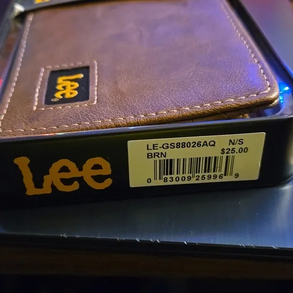 Lee Men Bifold Wallet & KEY Chain - Picture 7 of 7